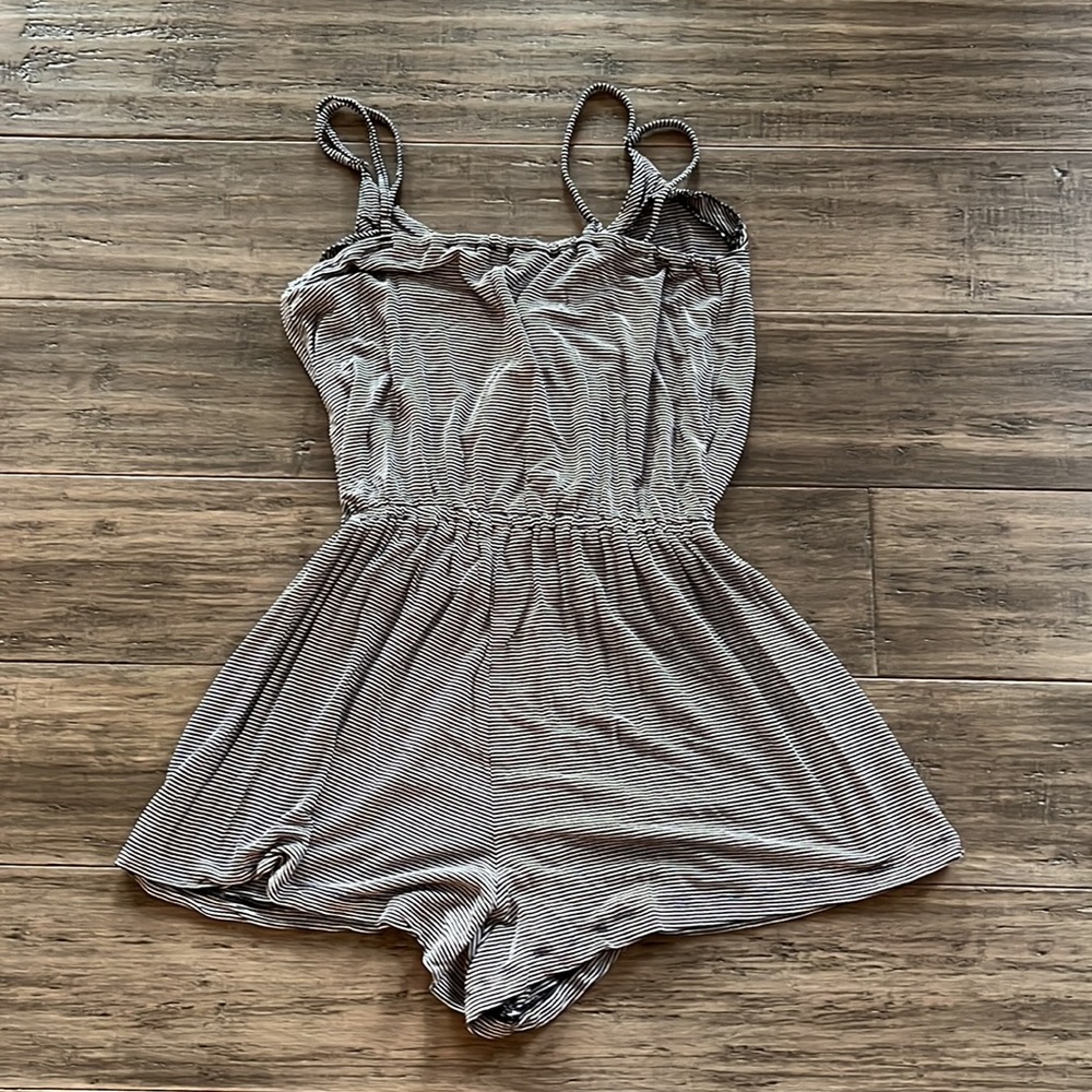 NWOT American Eagle romper size XS - Picture 4 of 5